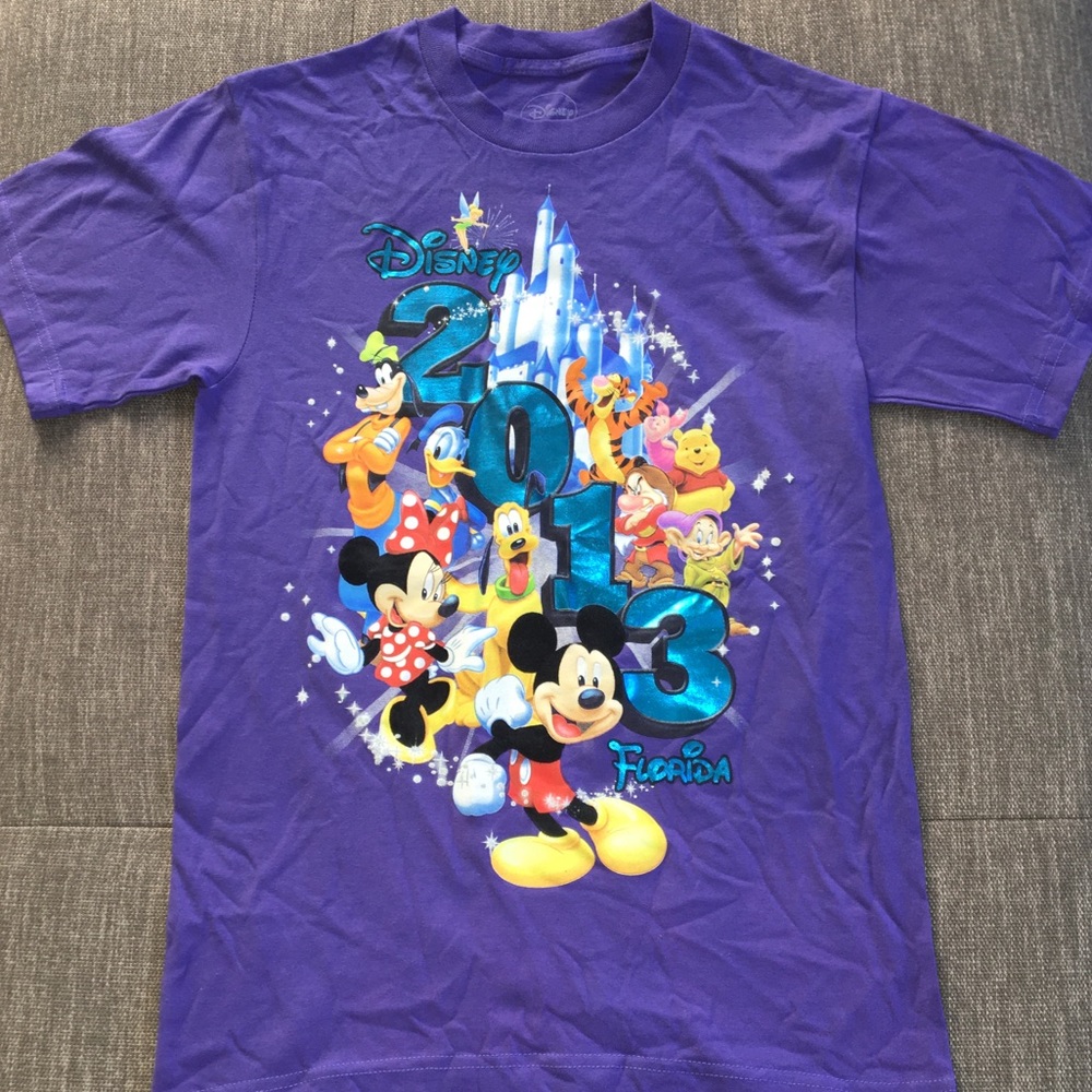 💜Disney 2013 Purple T-shirt